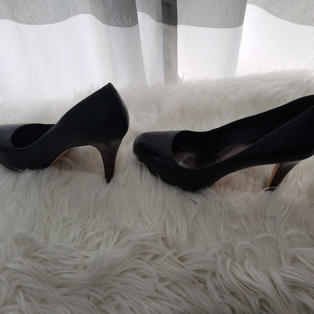 Sak Fifth Avenue Black Heels